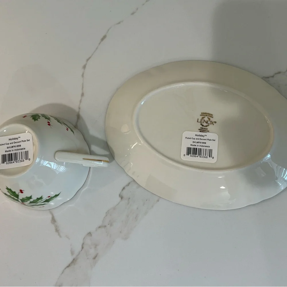 Lenox Holiday Fluted Cup and Dessert Plate Set - Picture 2 of 14